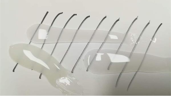 硅胶与金属慢干硅胶胶水特点解析-硅胶粘金属专用硅胶胶水