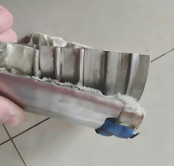 不锈钢粘不锈钢