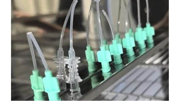 医疗耗材硅胶导管粘PC硅胶胶水KJ-998-74T应用案例